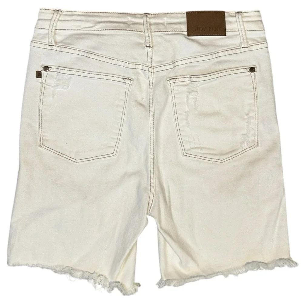 JUDY BLUE Curvy High Rise Ecru Denim Shorts sz L Distressed Raw Hem JB150163-C - Picture 3 of 10